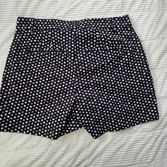 White House Black Market Polka Dot Women's Shorts. Size 4 - Picture 8 of 9